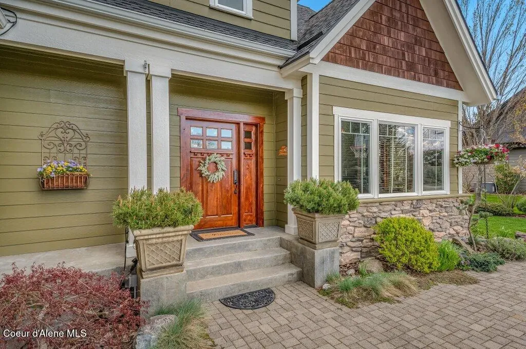 12844 N Pebble Creek Drive Hayden ID 83835