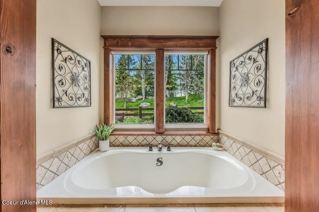 12844 N Pebble Creek Drive Hayden ID 83835