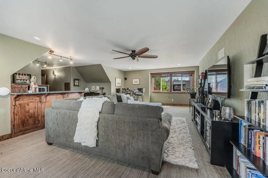 12844 N Pebble Creek Drive Hayden ID 83835