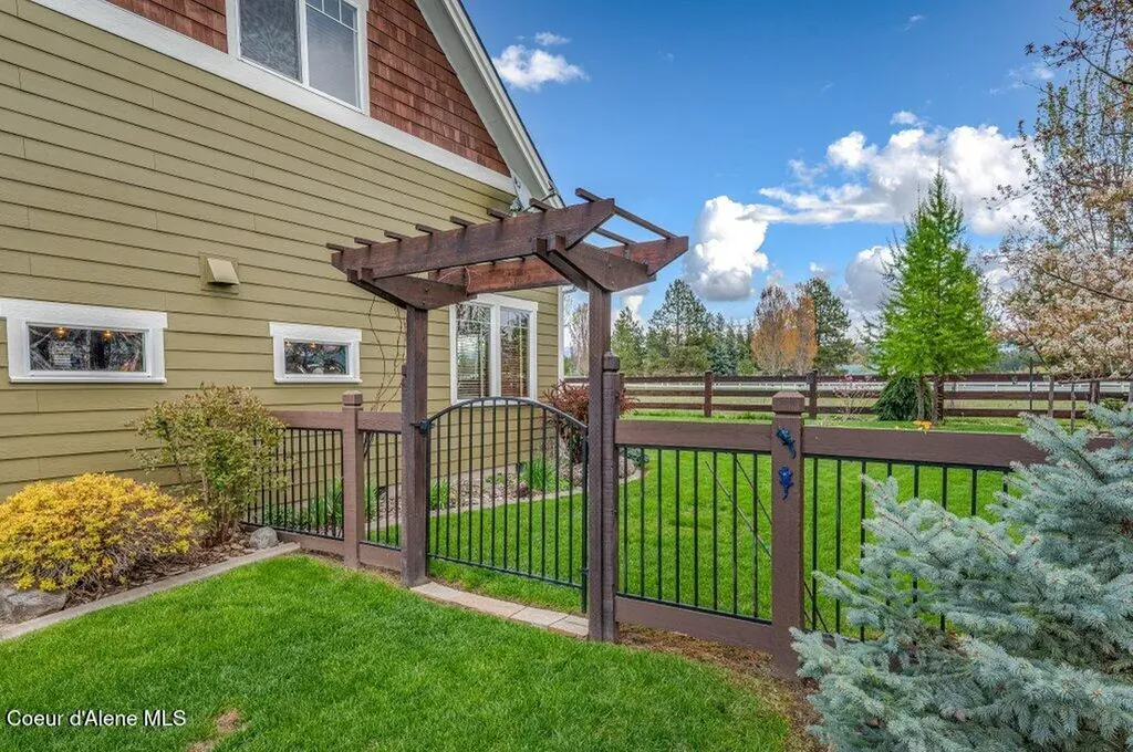 12844 N Pebble Creek Drive Hayden ID 83835