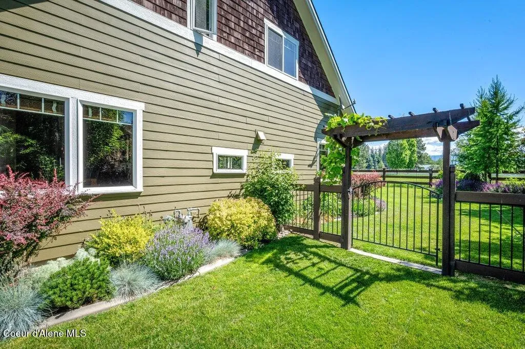12844 N Pebble Creek Drive Hayden ID 83835