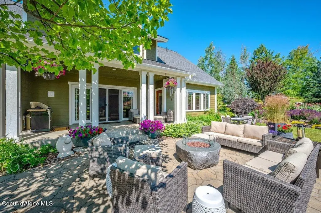 12844 N Pebble Creek Drive Hayden ID 83835