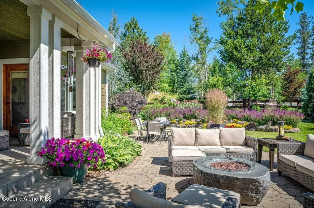 12844 N Pebble Creek Drive Hayden ID 83835