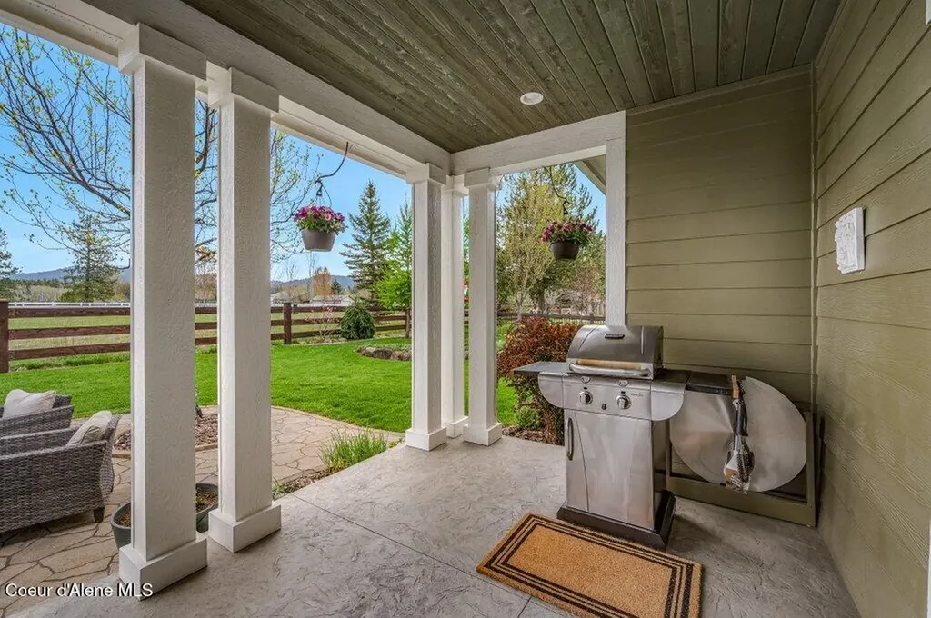 12844 N Pebble Creek Drive Hayden ID 83835