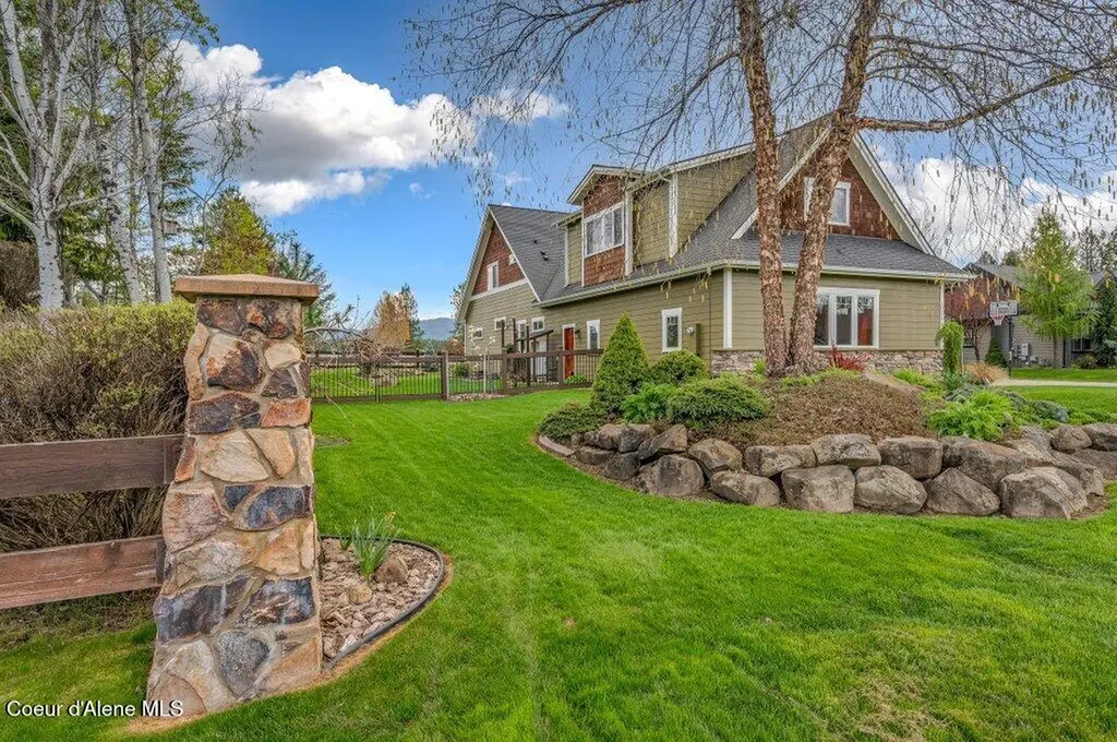 12844 N Pebble Creek Drive Hayden ID 83835