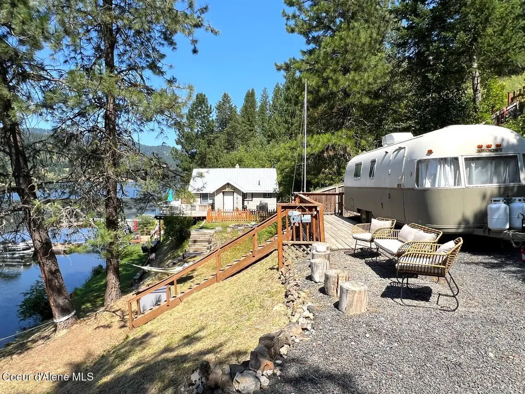 26093 S Anderson Drive St. Maries ID 83861