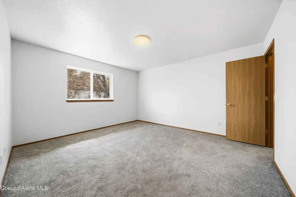 1012 E Miles Avenue Hayden ID 83835