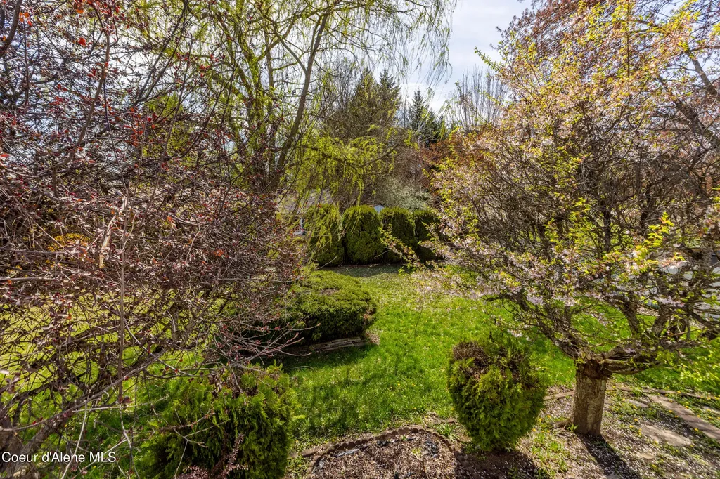 1012 E Miles Avenue Hayden ID 83835