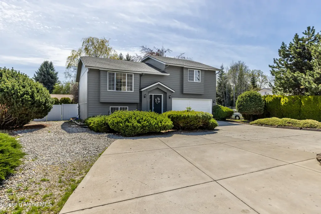 1012 E Miles Avenue Hayden ID 83835