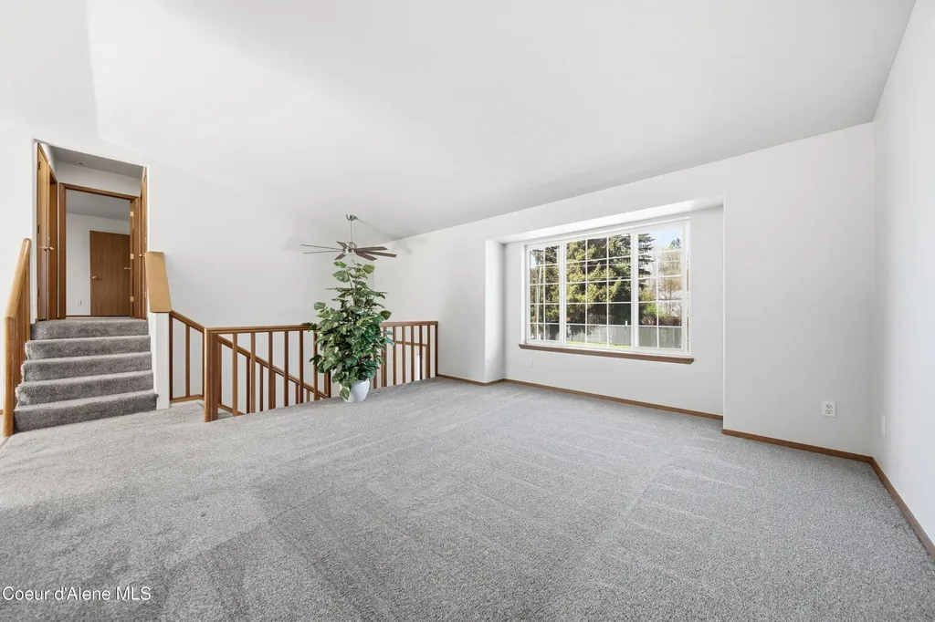 1012 E Miles Avenue Hayden ID 83835