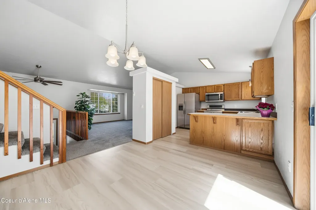 1012 E Miles Avenue Hayden ID 83835