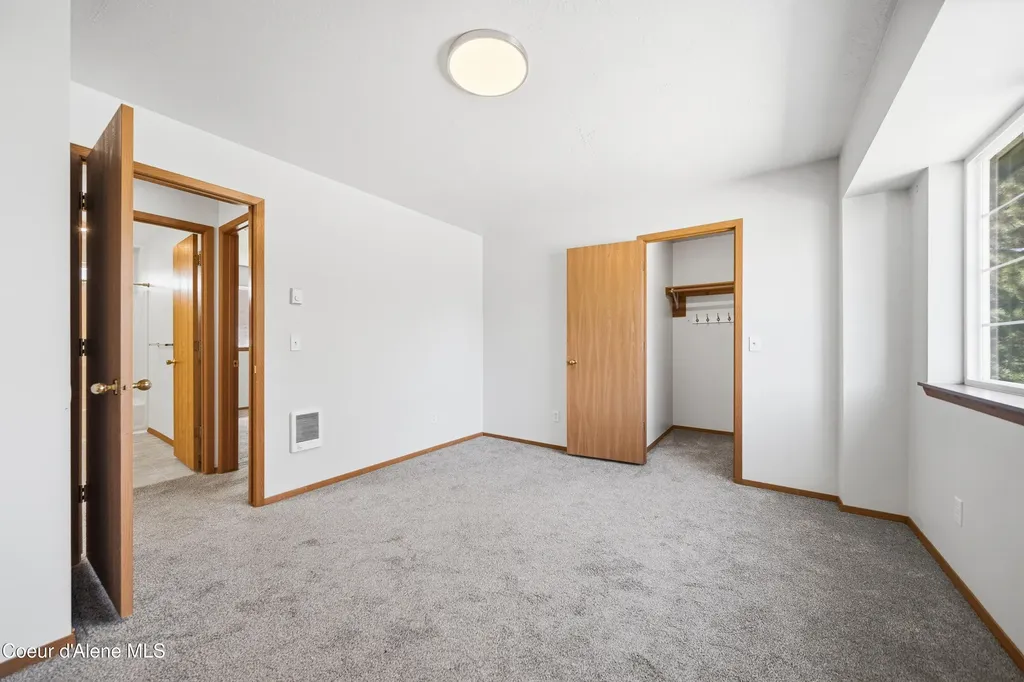 1012 E Miles Avenue Hayden ID 83835
