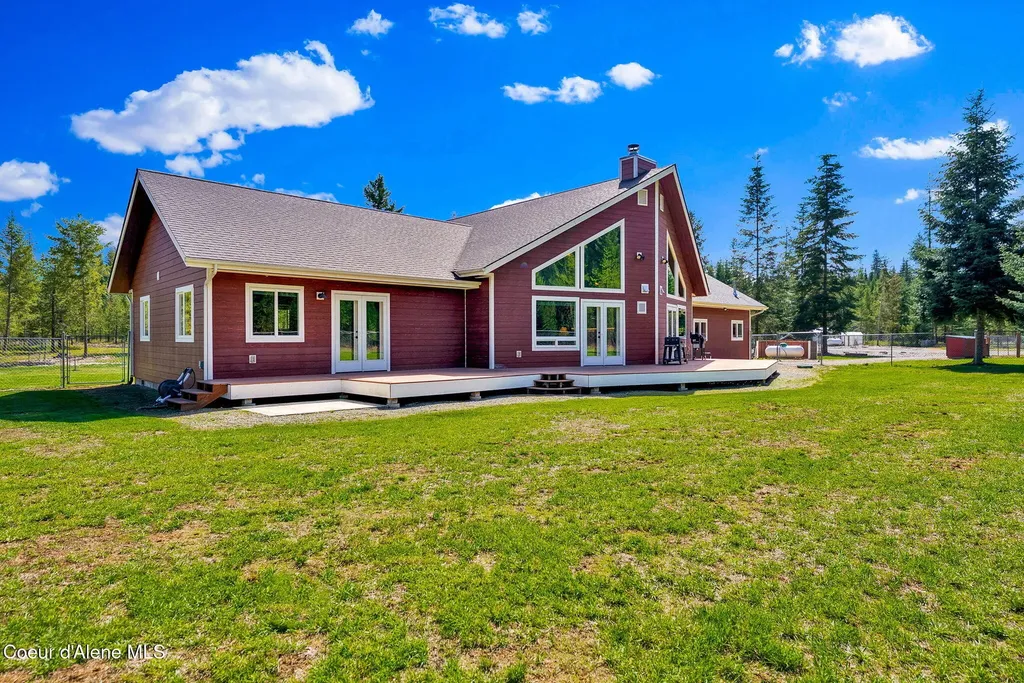 386 Ursa Lane Priest River ID 83856