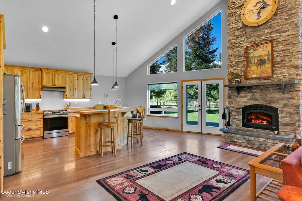 386 Ursa Lane Priest River ID 83856