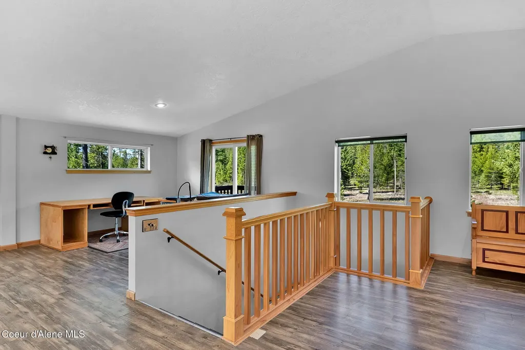 386 Ursa Lane Priest River ID 83856