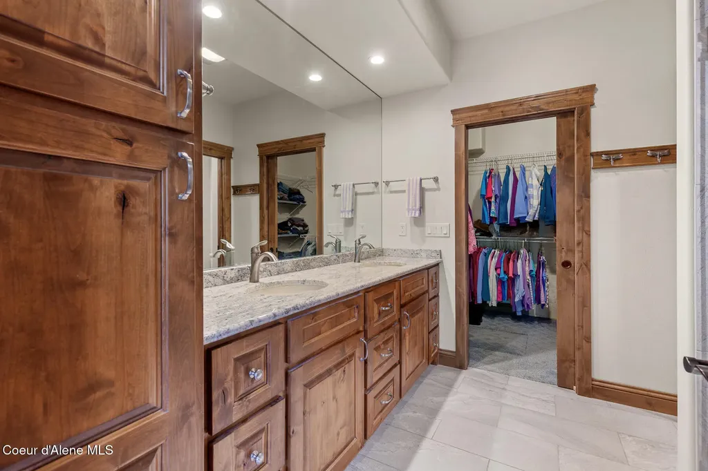 12495 N Walden Loop Rathdrum ID 83858