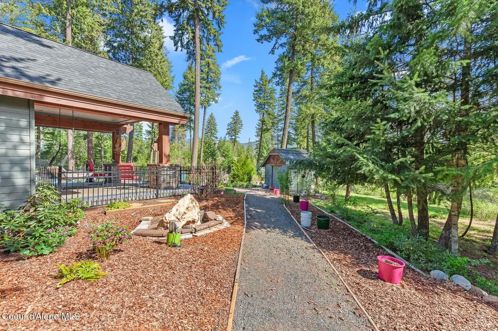 12495 N Walden Loop Rathdrum ID 83858