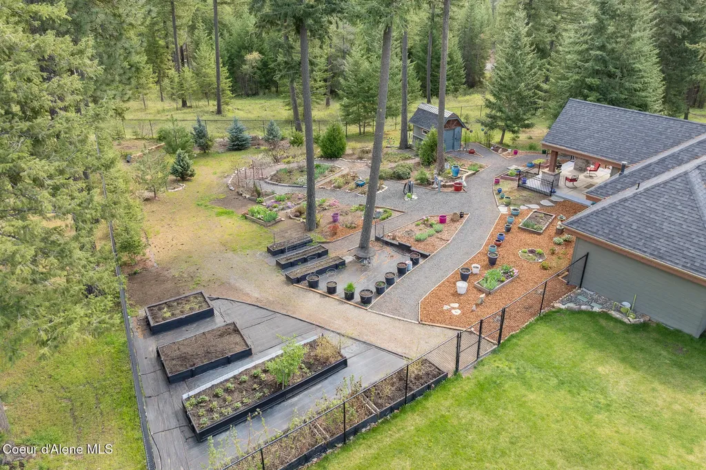 12495 N Walden Loop Rathdrum ID 83858
