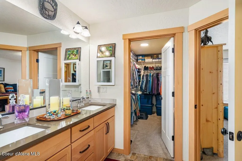 1546 W Wayward Circle Post Falls ID 83854