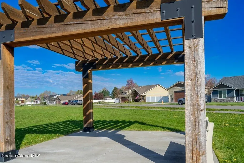 1546 W Wayward Circle Post Falls ID 83854