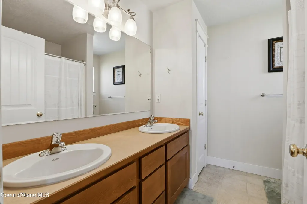 6460 W Majestic Avenue Rathdrum ID 83858
