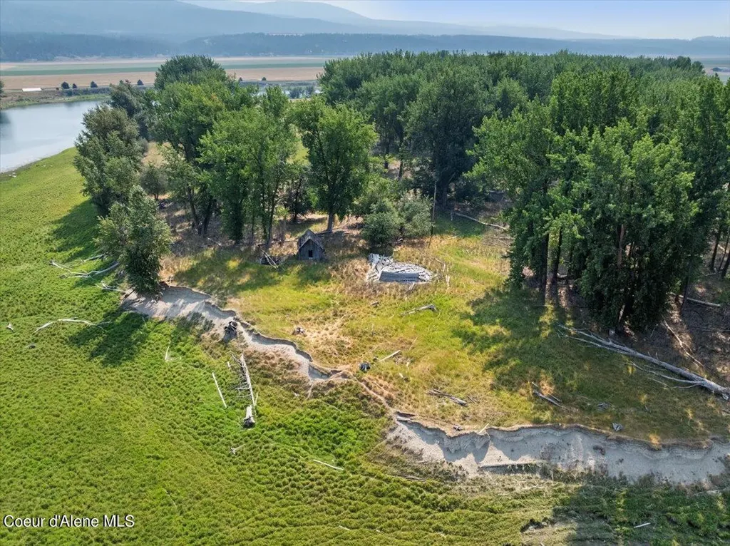 Nna (nna Krause Road) Osprey Island Bonners Ferry ID 83805