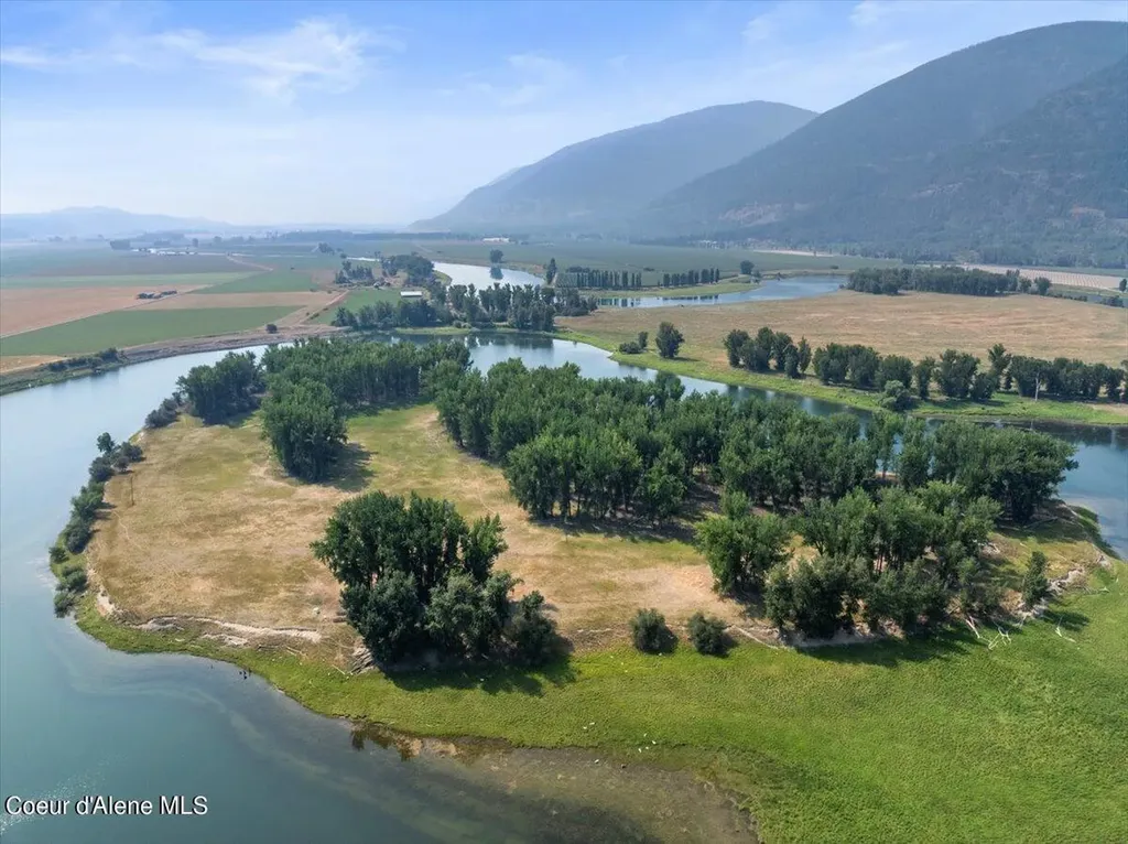 Nna (nna Krause Road) Osprey Island Bonners Ferry ID 83805
