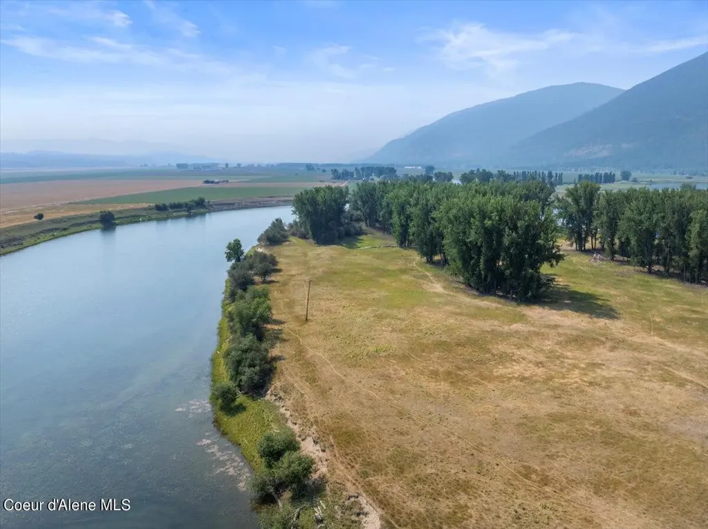 Nna (nna Krause Road) Osprey Island Bonners Ferry ID 83805