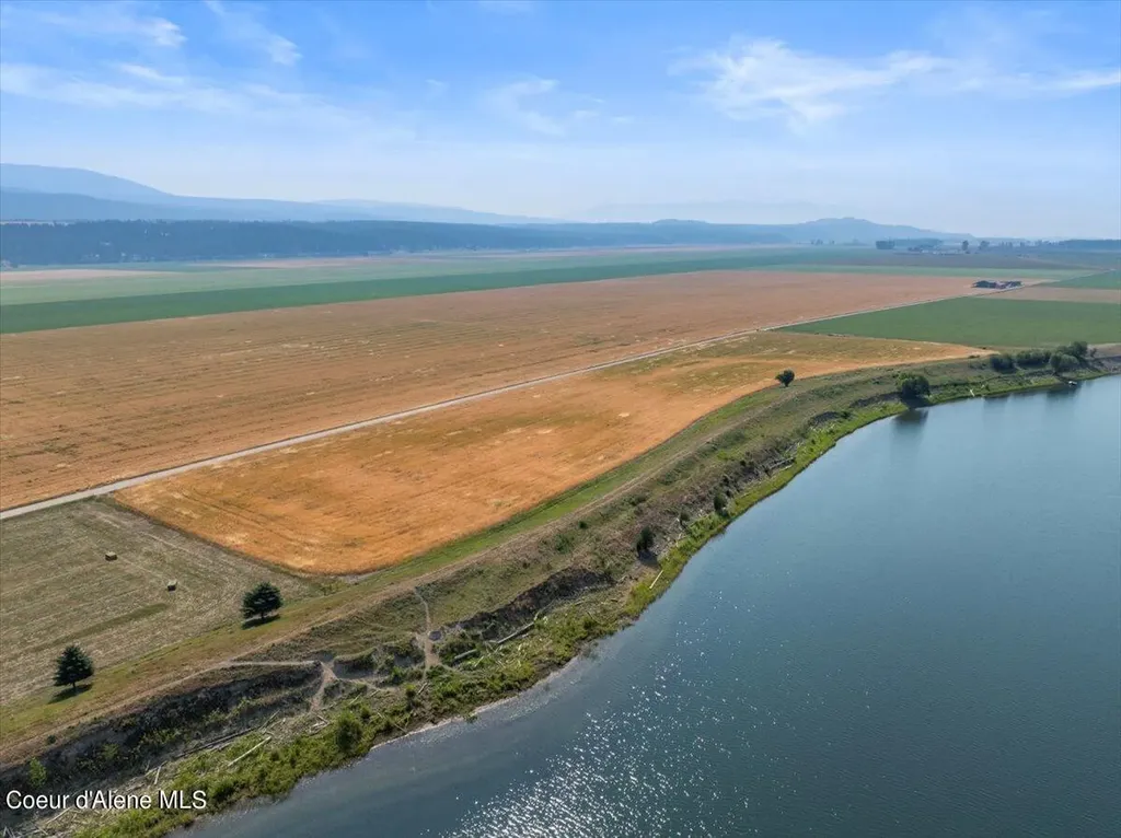 Nna (nna Krause Road) Osprey Island Bonners Ferry ID 83805