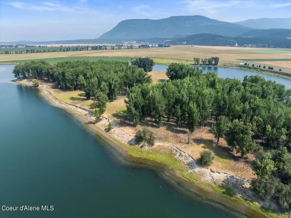 Nna (nna Krause Road) Osprey Island Bonners Ferry ID 83805