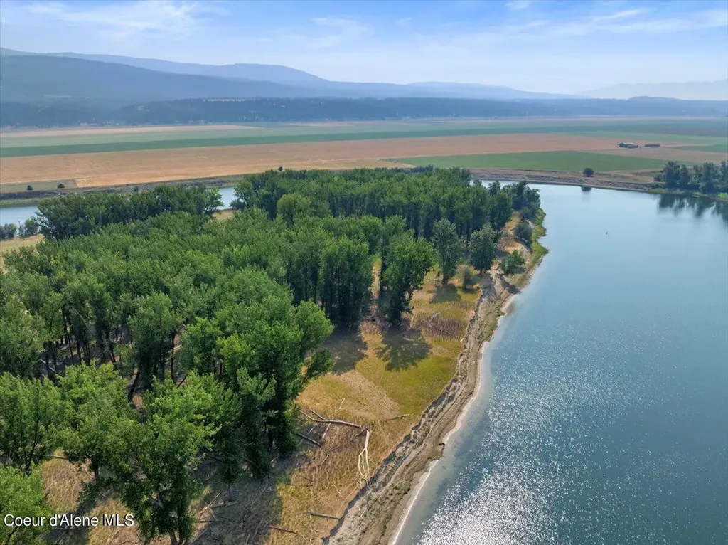 Nna (nna Krause Road) Osprey Island Bonners Ferry ID 83805