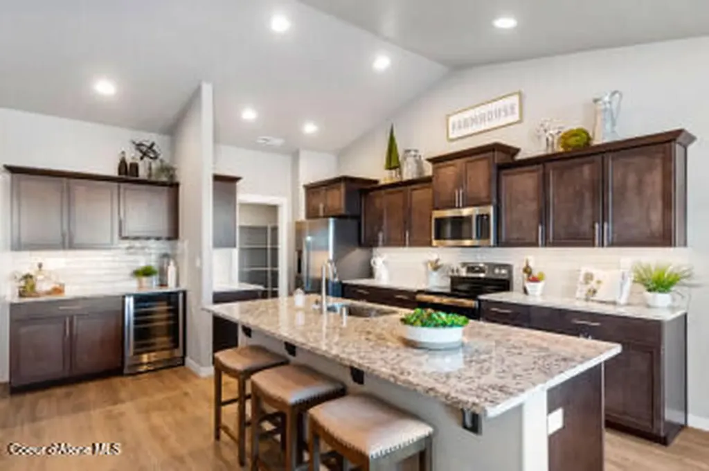 6283 W Constantine Lane Rathdrum ID 83858
