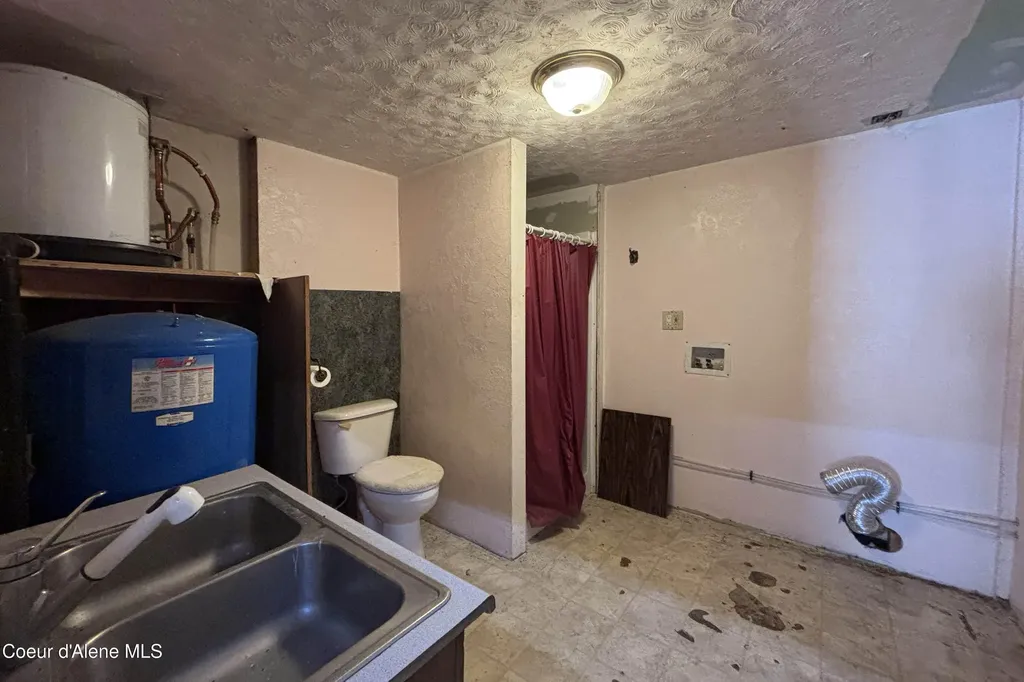 203 Richardsons Ridge Road Careywood ID 83809