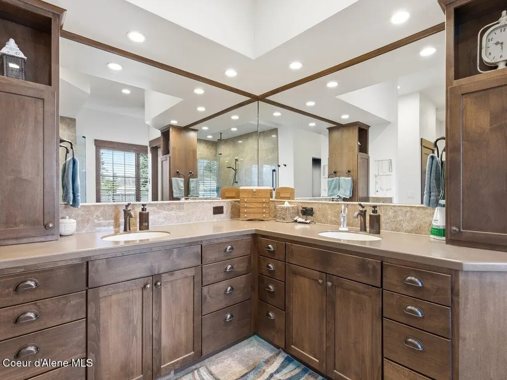 1372 E Hofmeister Court Hayden Lake ID 83835