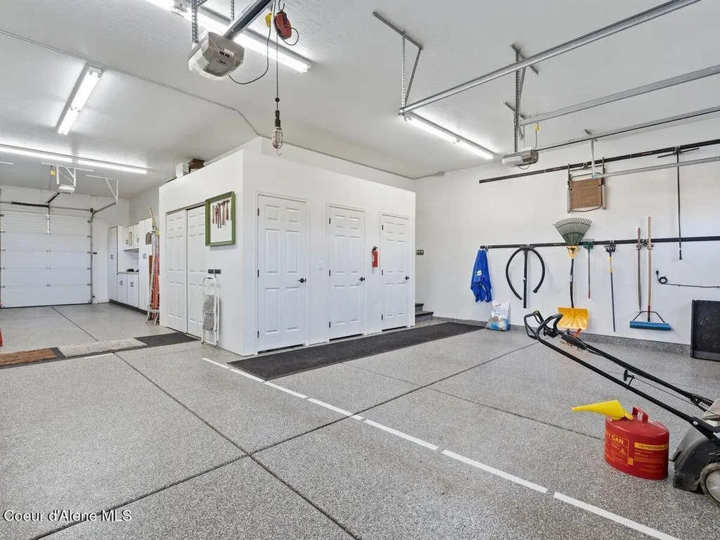 1372 E Hofmeister Court Hayden Lake ID 83835