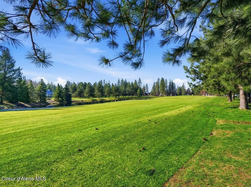 1372 E Hofmeister Court Hayden Lake ID 83835