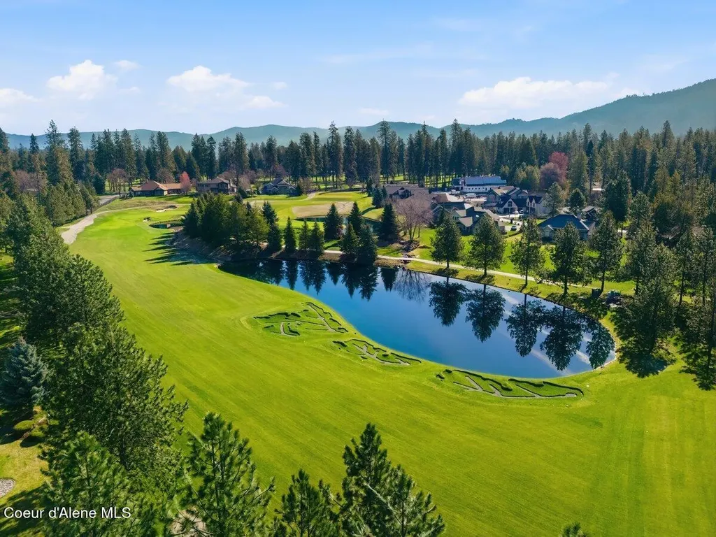 1372 E Hofmeister Court Hayden Lake ID 83835