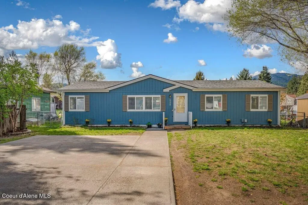 1908 E Strand Avenue Post Falls ID 83854