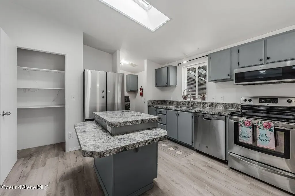1908 E Strand Avenue Post Falls ID 83854