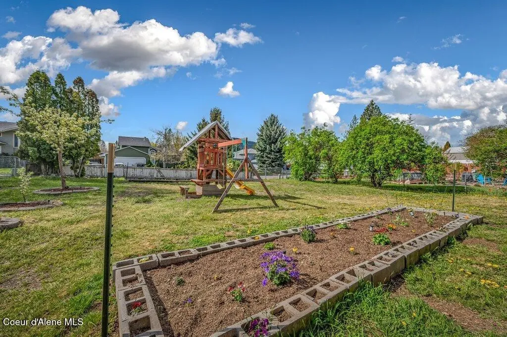 1908 E Strand Avenue Post Falls ID 83854