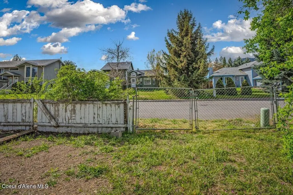 1908 E Strand Avenue Post Falls ID 83854