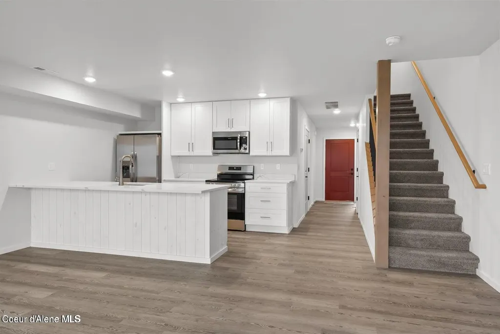 9824 N Laylin Circle Hayden ID 83835