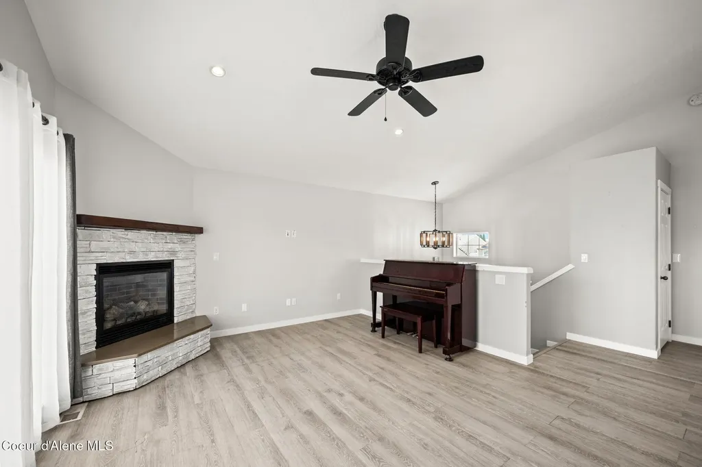 2617 W Blueberry Circle Hayden ID 83835