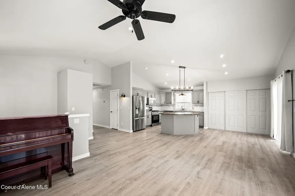 2617 W Blueberry Circle Hayden ID 83835
