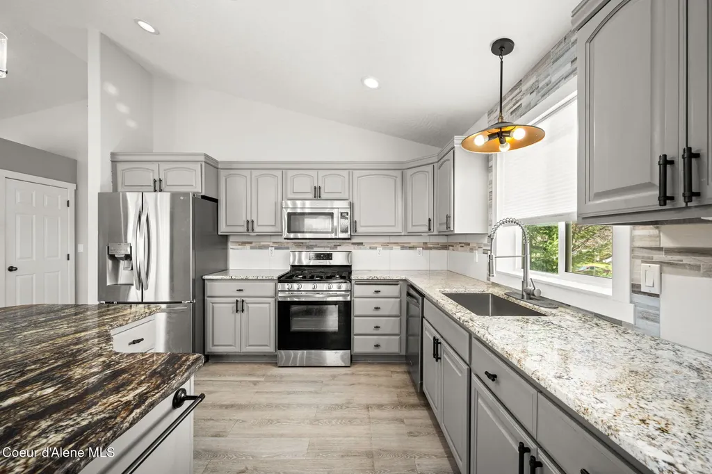 2617 W Blueberry Circle Hayden ID 83835