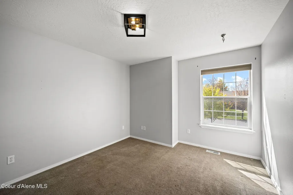 2617 W Blueberry Circle Hayden ID 83835
