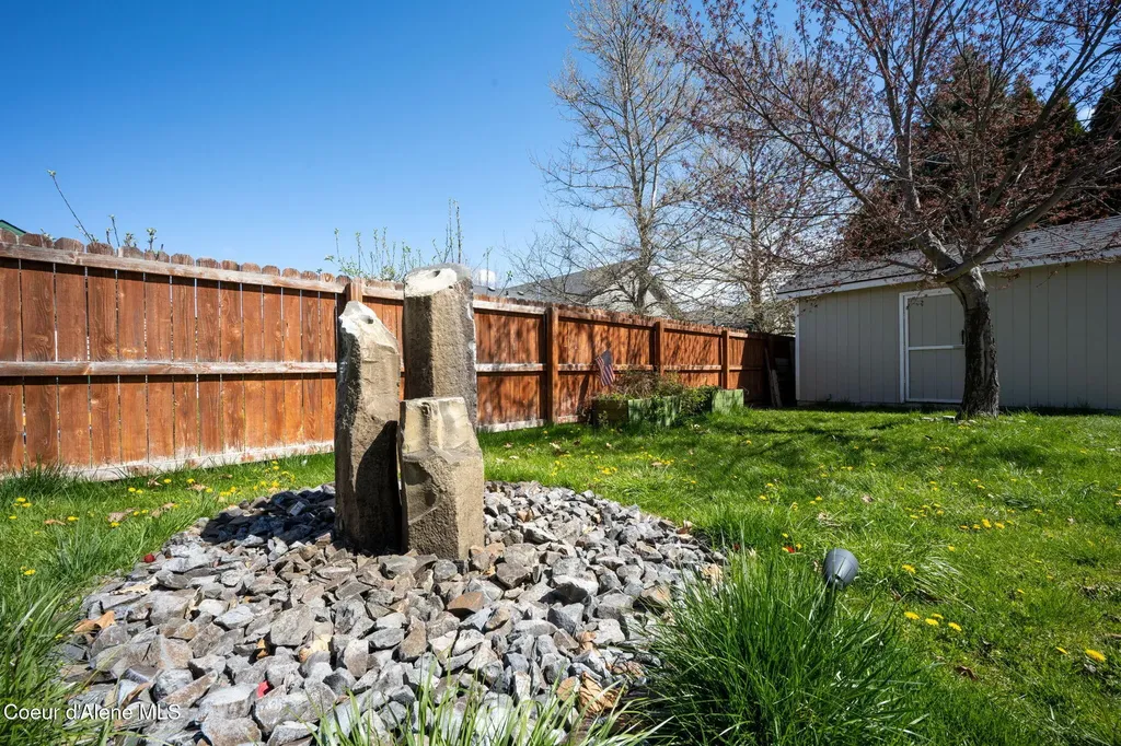 2617 W Blueberry Circle Hayden ID 83835