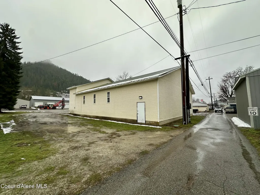 512 Mullan Avenue Osburn ID 83849