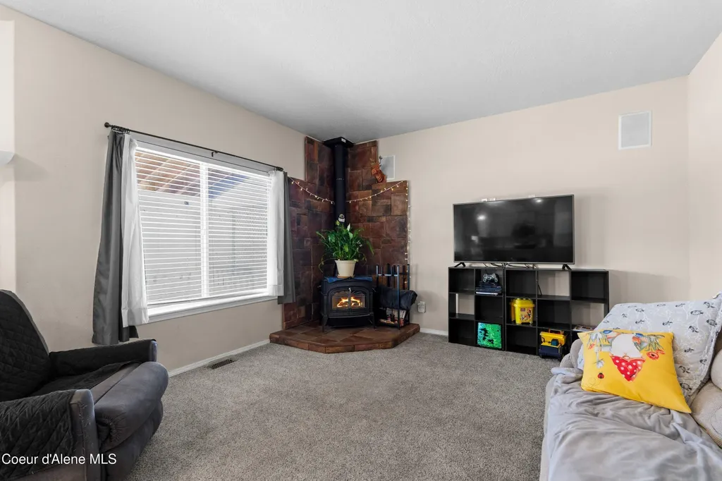 2800 E Thrush Drive Post Falls ID 83854