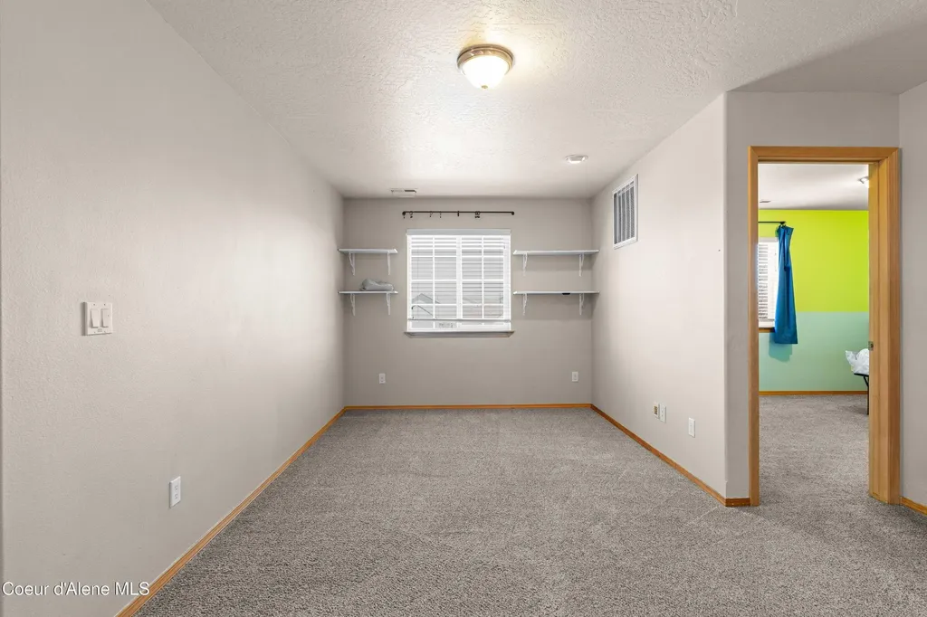 2800 E Thrush Drive Post Falls ID 83854
